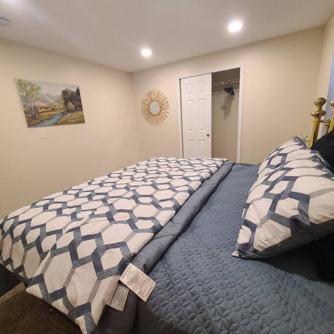Entire Huge Basement! Fast Wifi! Private Entrance! Villa Salt Lake City Exterior photo
