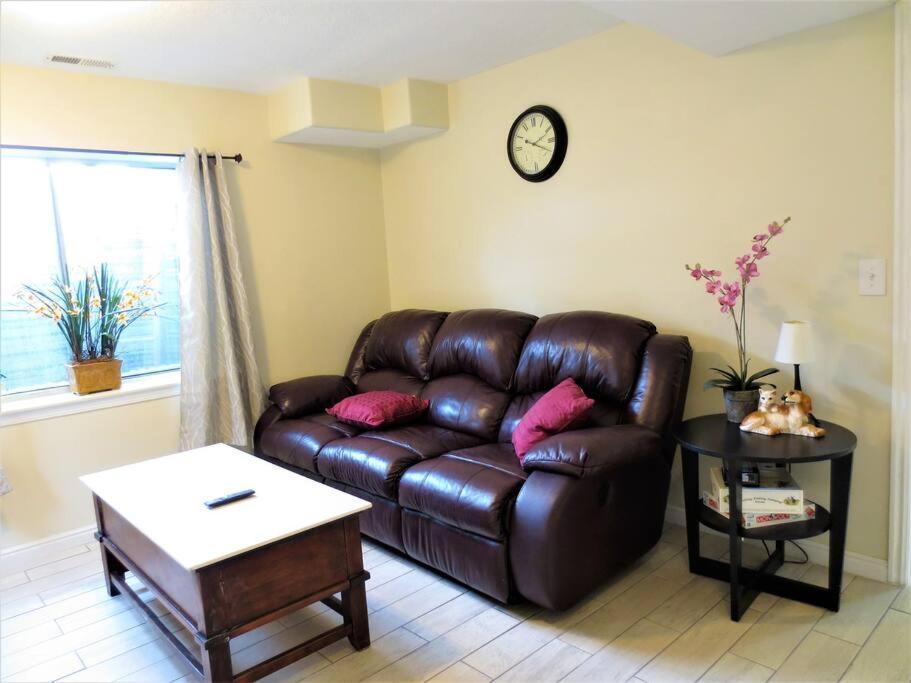 Entire Huge Basement! Fast Wifi! Private Entrance! Villa Salt Lake City Exterior photo